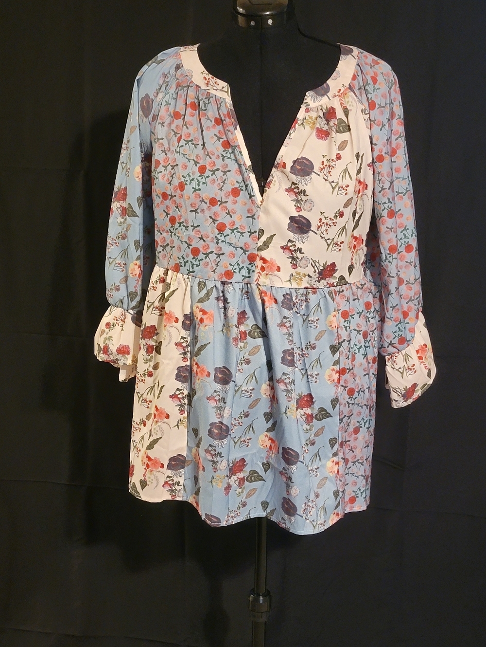 MissLook Floral Patchwork Peasant Blouse in Blue and Cream